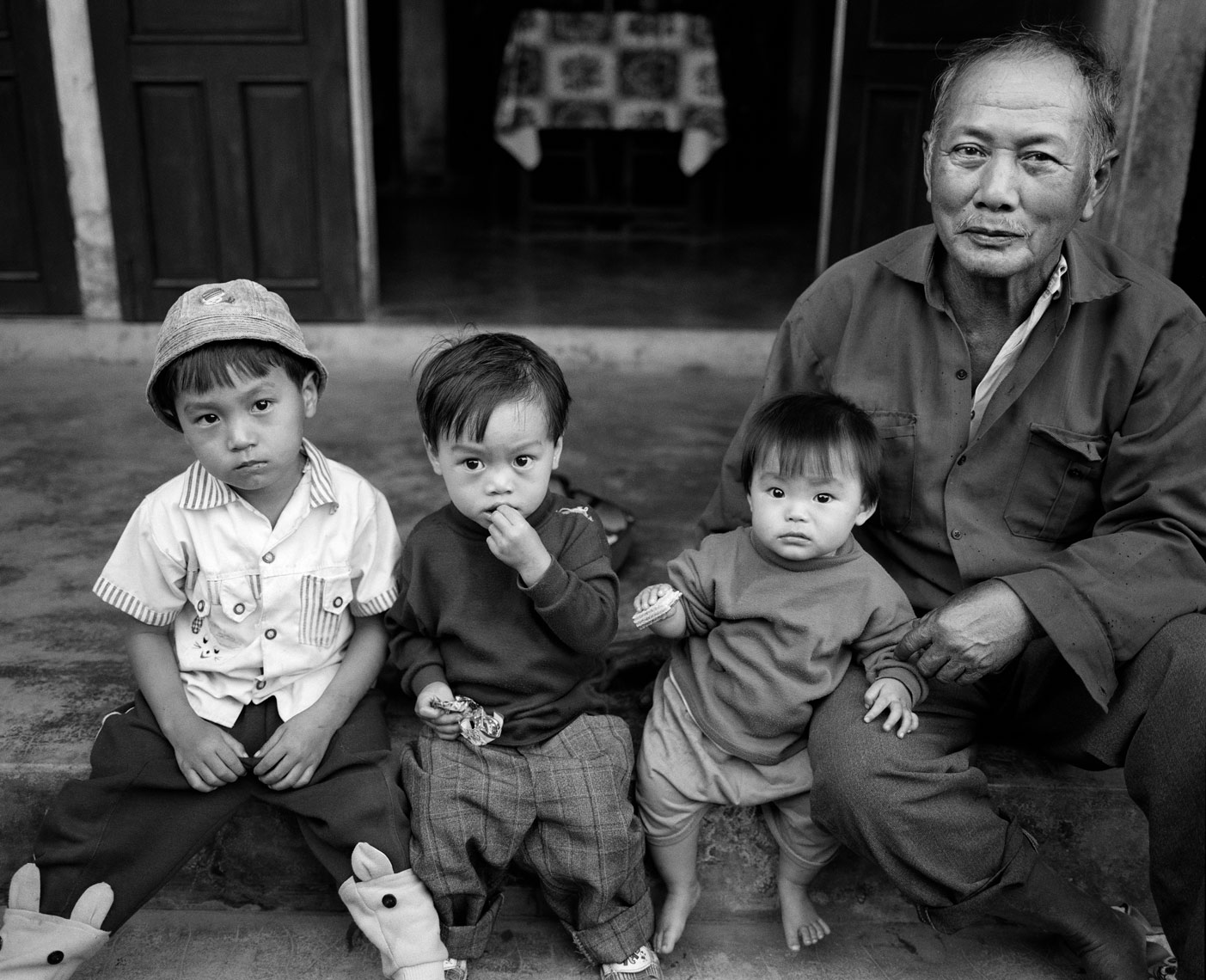 hoi-an-grandpa-and-kids-print.jpg